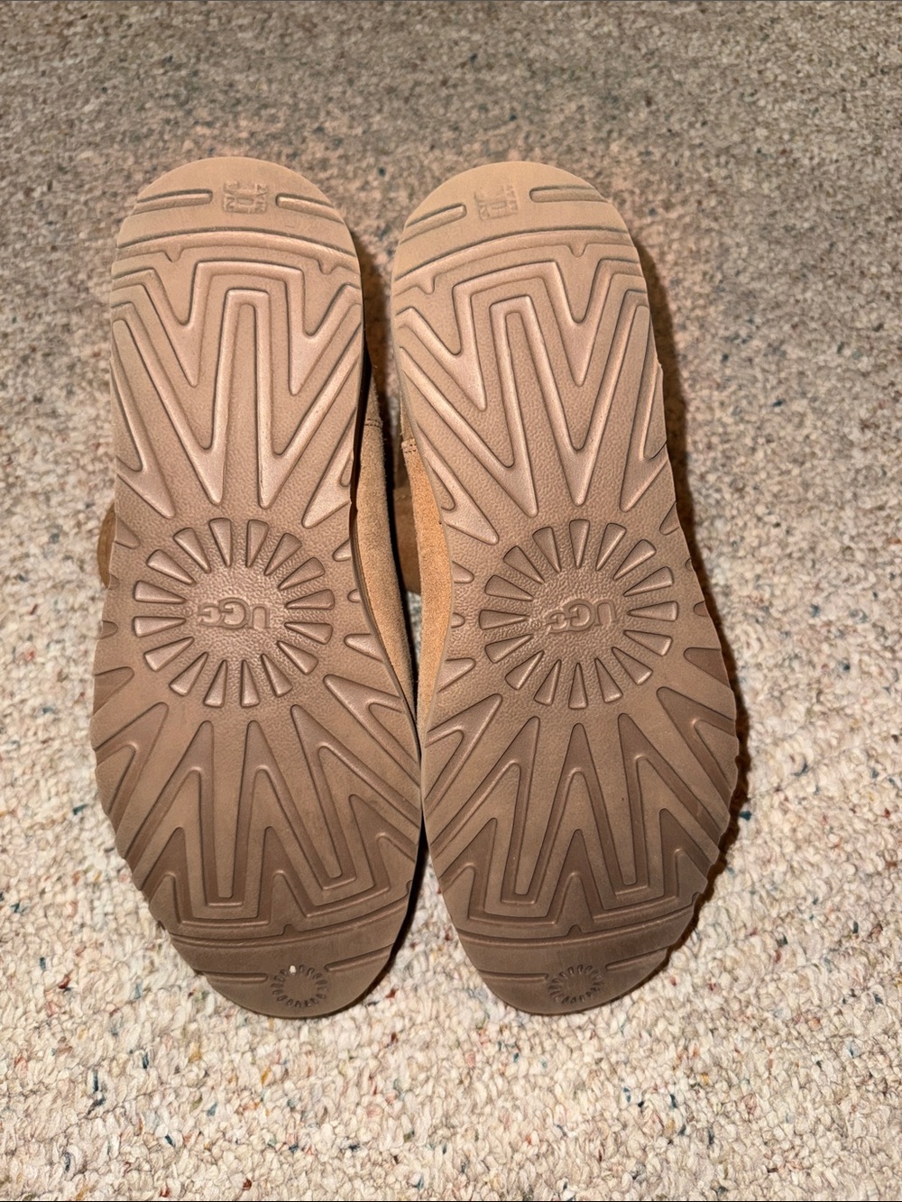 UGG “Kristin boot” With a Wedge Heel - Picture 4 of 5